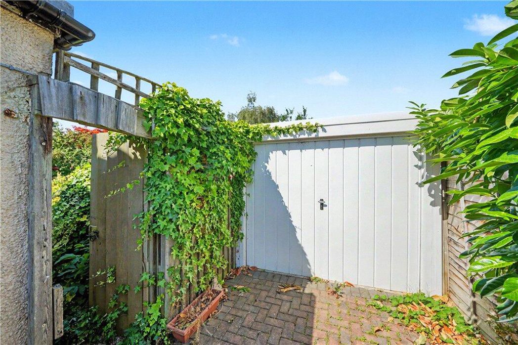 Property image 12 of 16