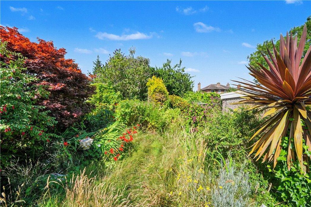 Property image 14 of 16