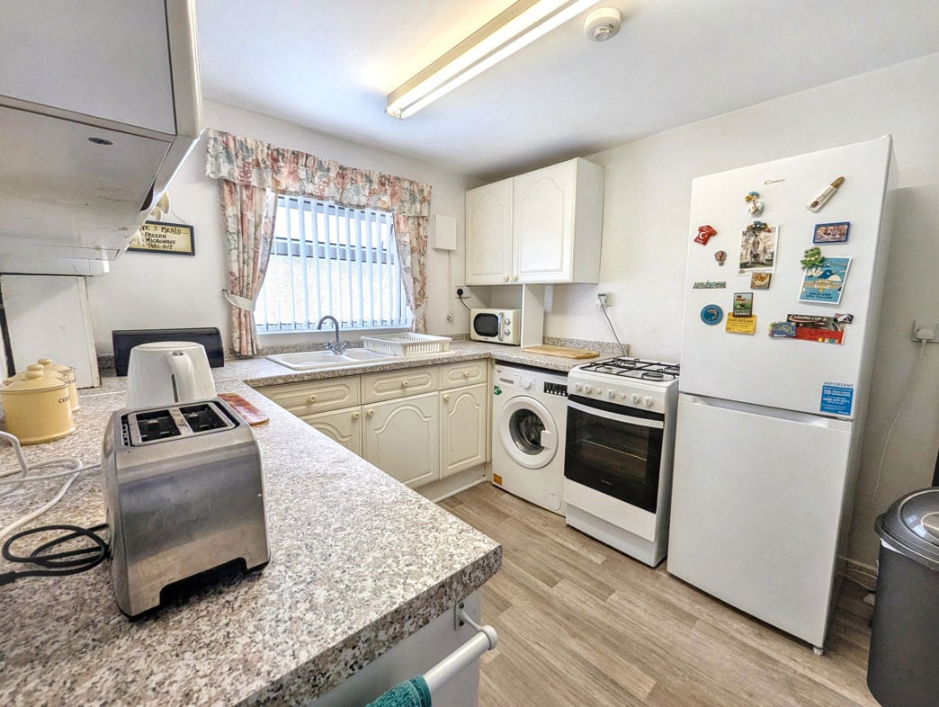 Property image 6 of 13