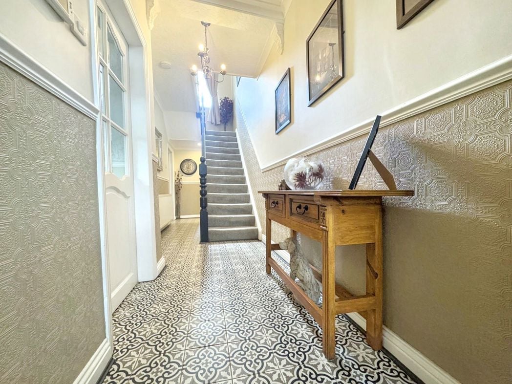 Property image 4 of 24