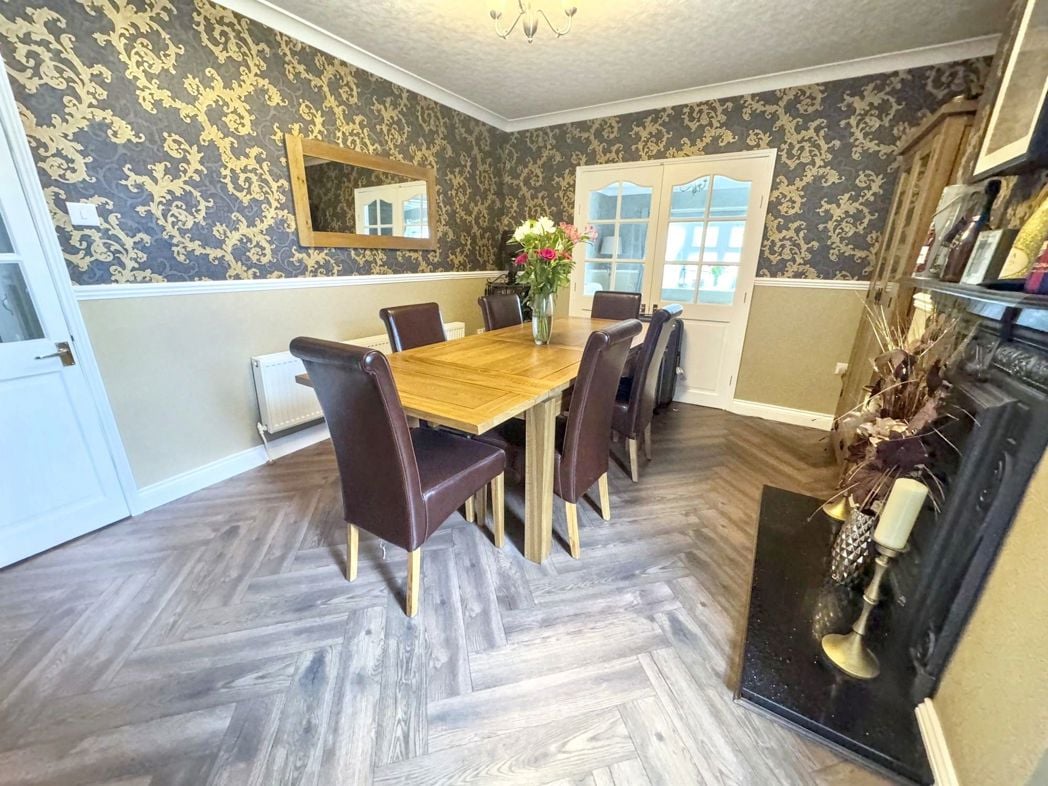 Property image 8 of 24
