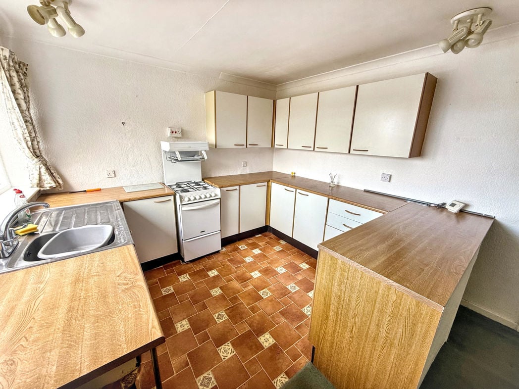 Property image 3 of 12