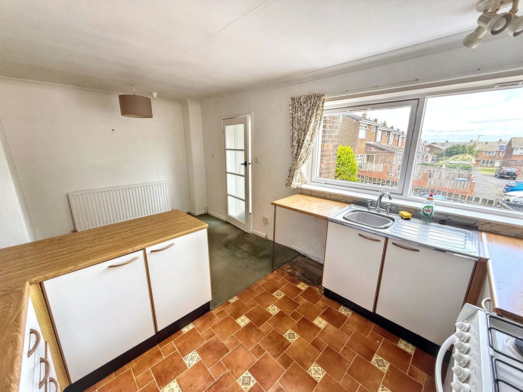 Property image 4 of 12