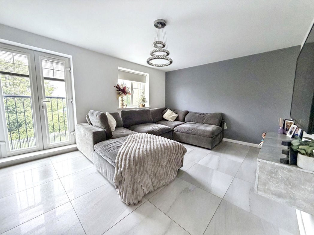 Property image 5 of 14
