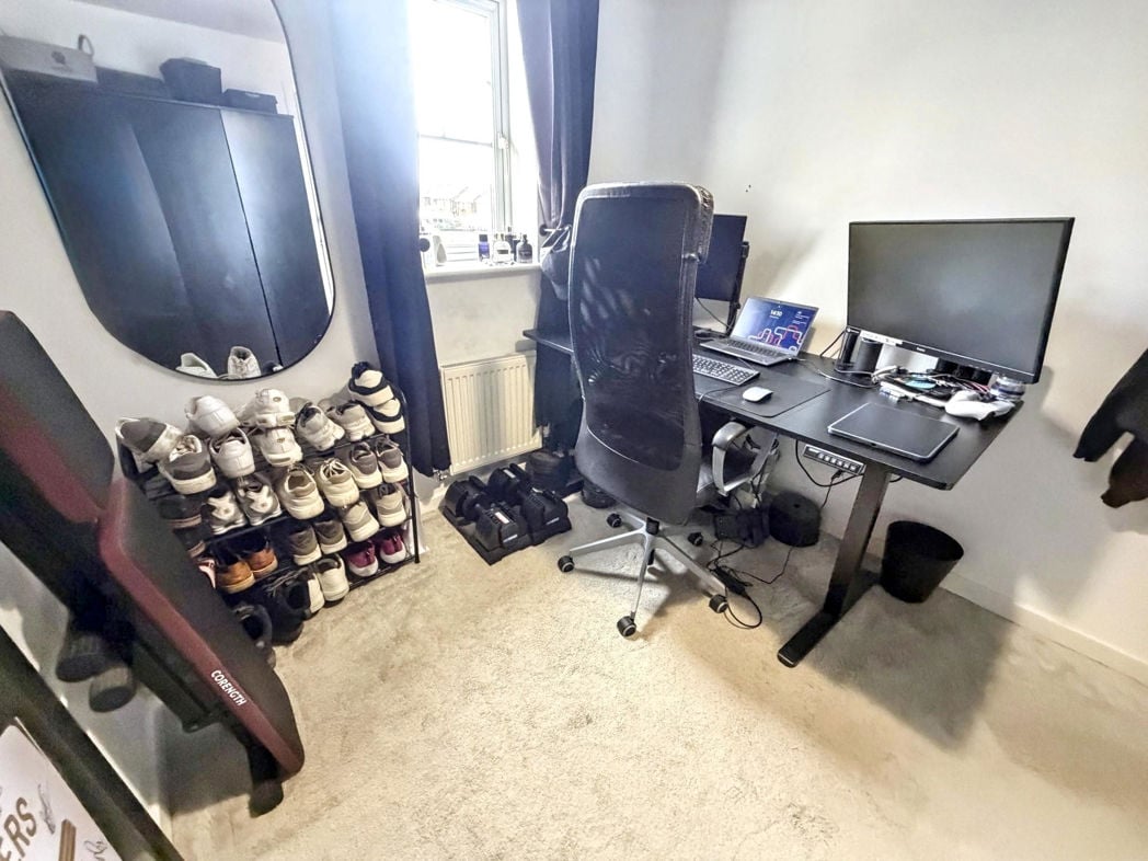 Property image 11 of 14