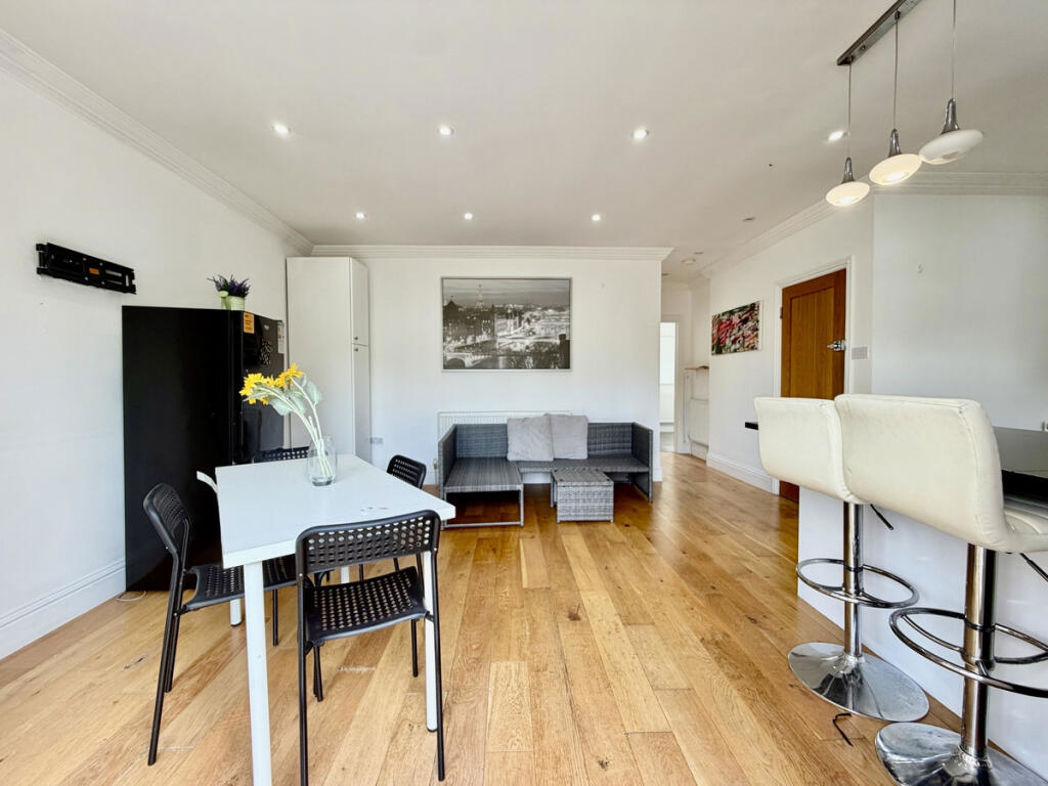Property image 3 of 15