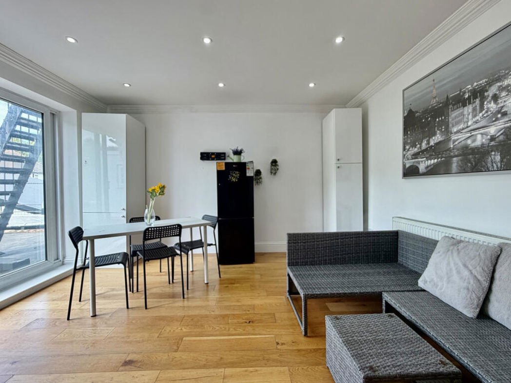 Property image 13 of 15