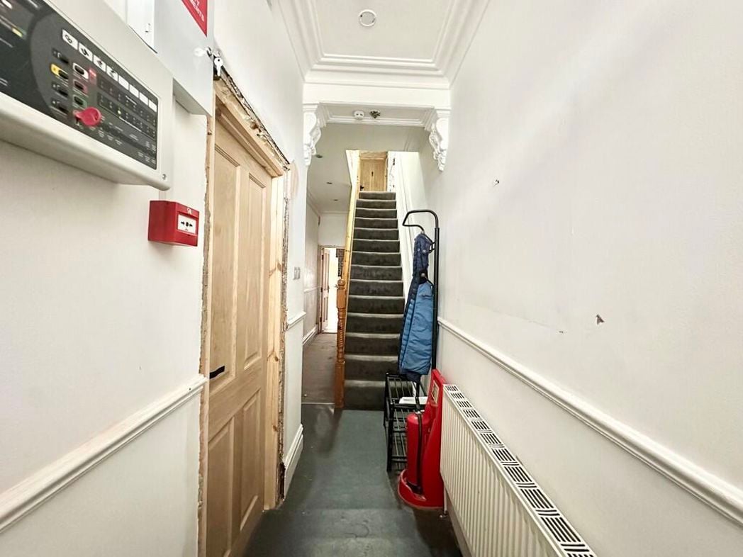Property image 2 of 20