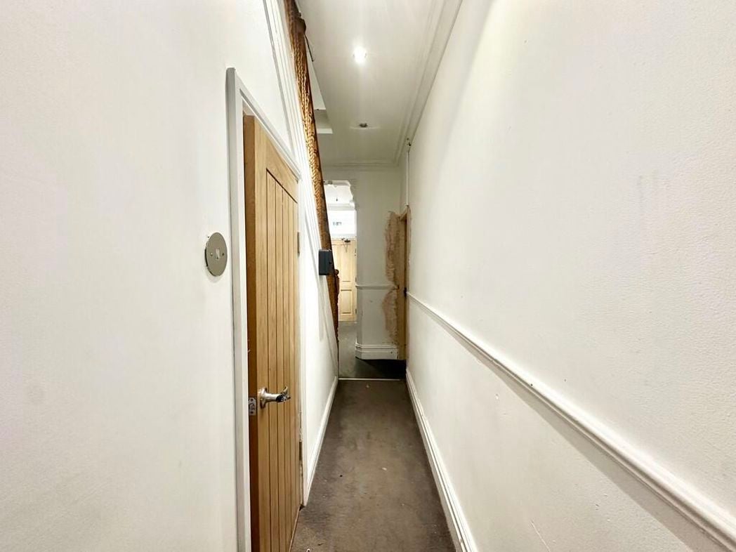 Property image 3 of 20