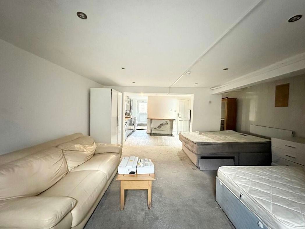 Property image 13 of 20