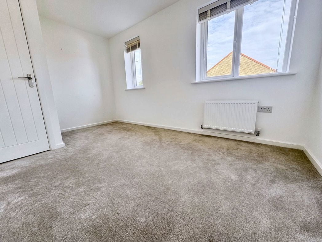 Property image 10 of 15