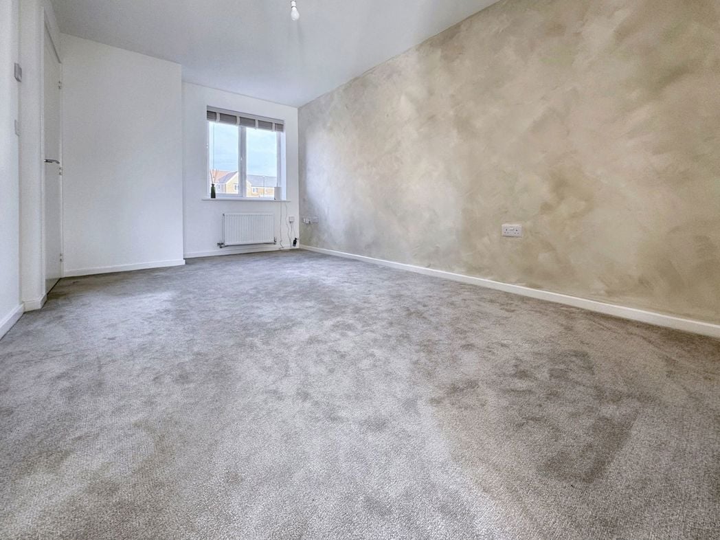 Property image 3 of 15