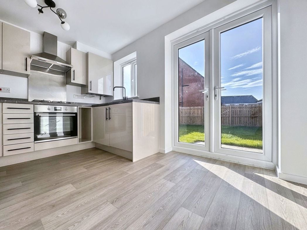 Property image 2 of 15