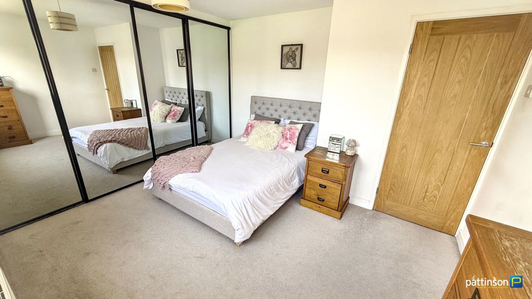Property image 12 of 21