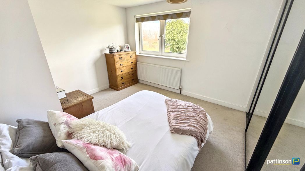 Property image 13 of 21