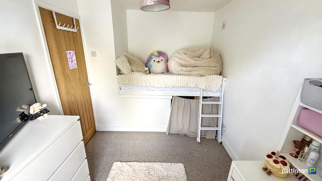 Property image 15 of 21