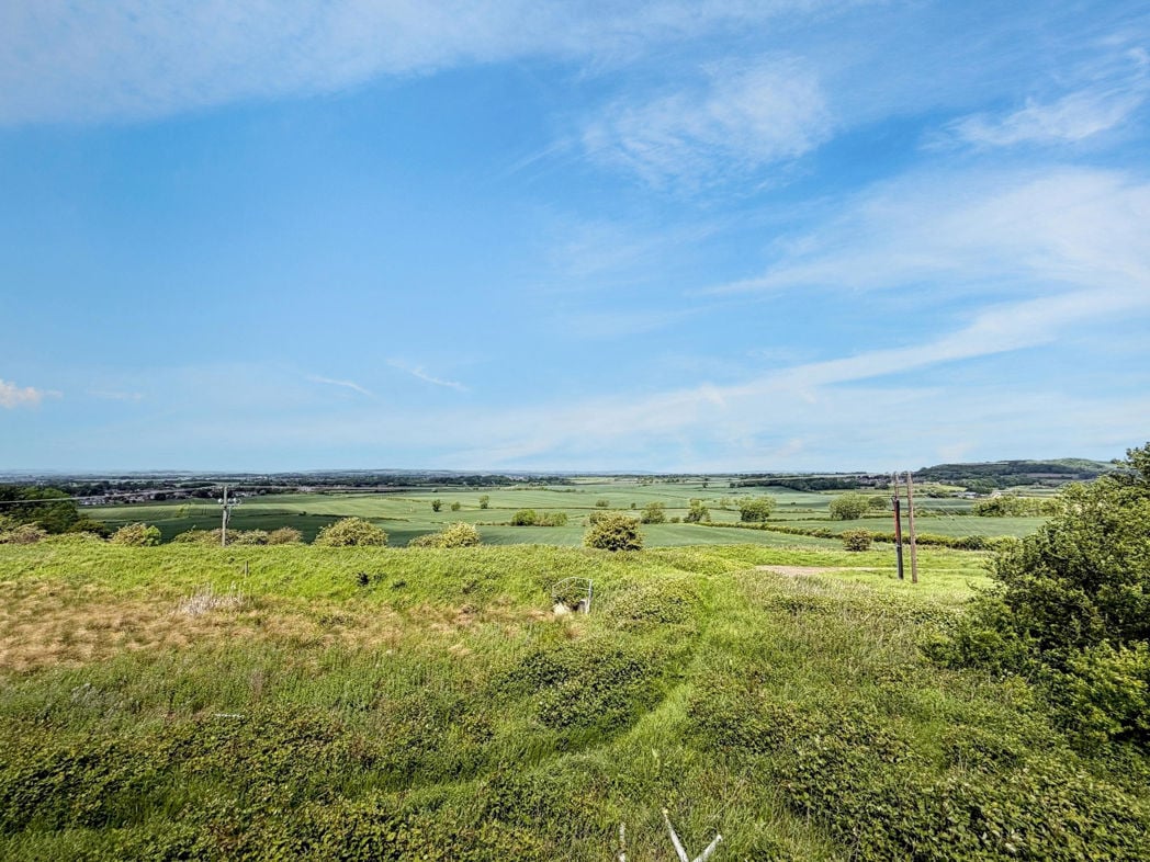 Property image 21 of 34