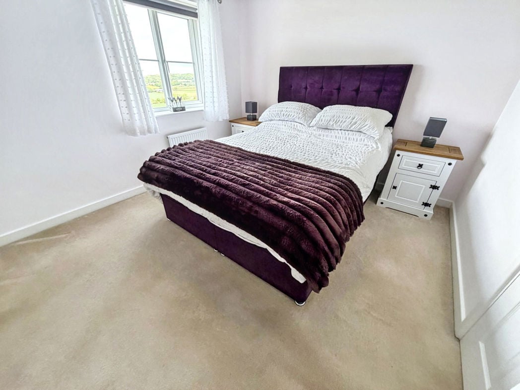 Property image 18 of 34