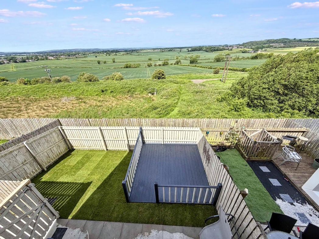Property image 9 of 34