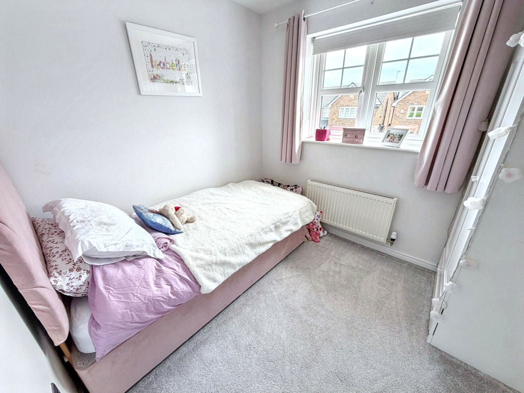 Property image 8 of 17