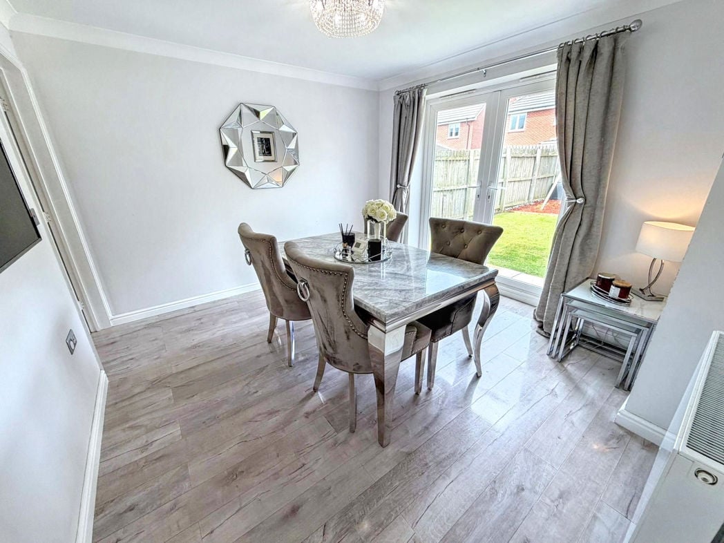 Property image 5 of 17
