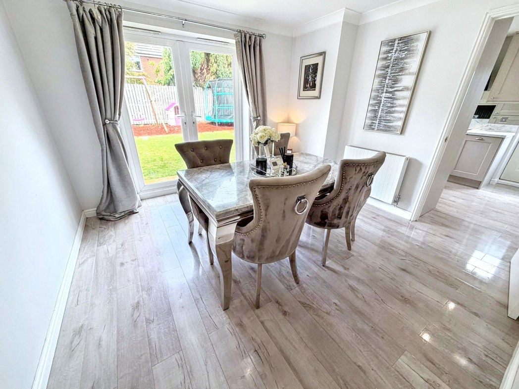 Property image 15 of 17