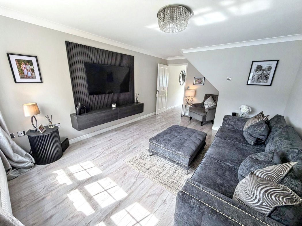 Property image 16 of 17
