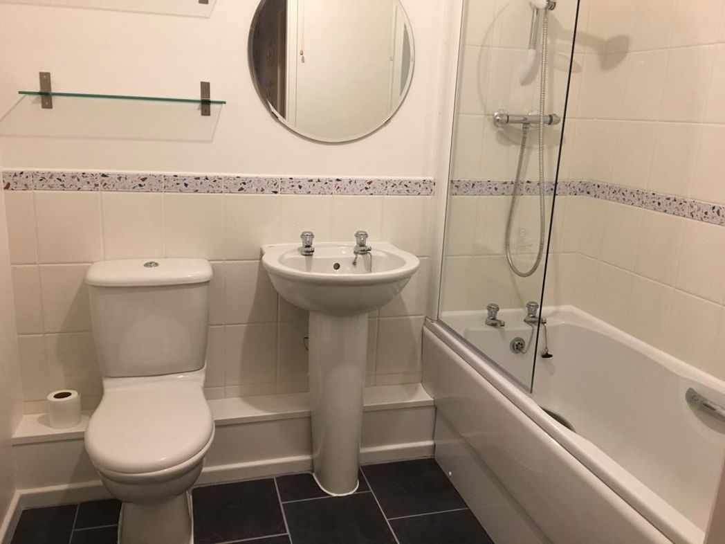 Property image 10 of 10