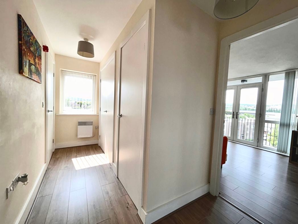 Property image 3 of 11