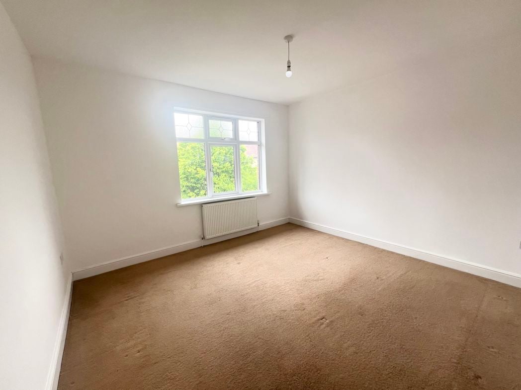 Property image 5 of 6