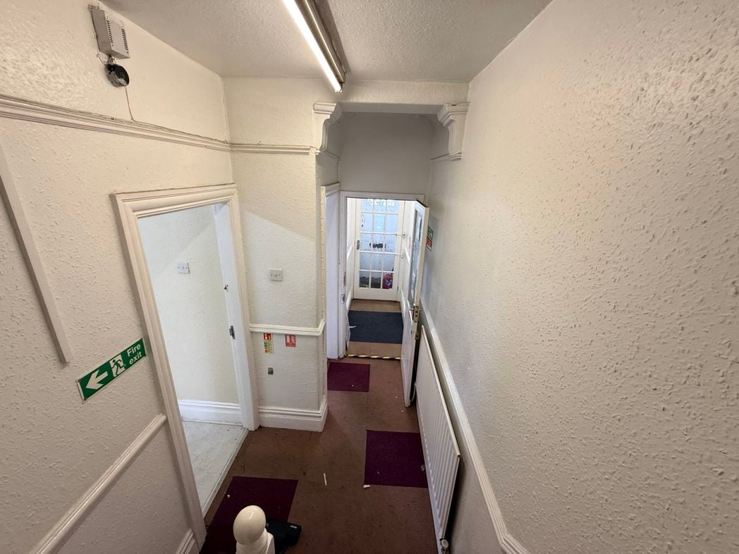 Property image 6 of 14