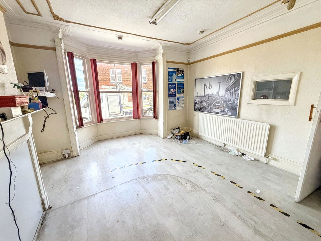 Property image 3 of 14