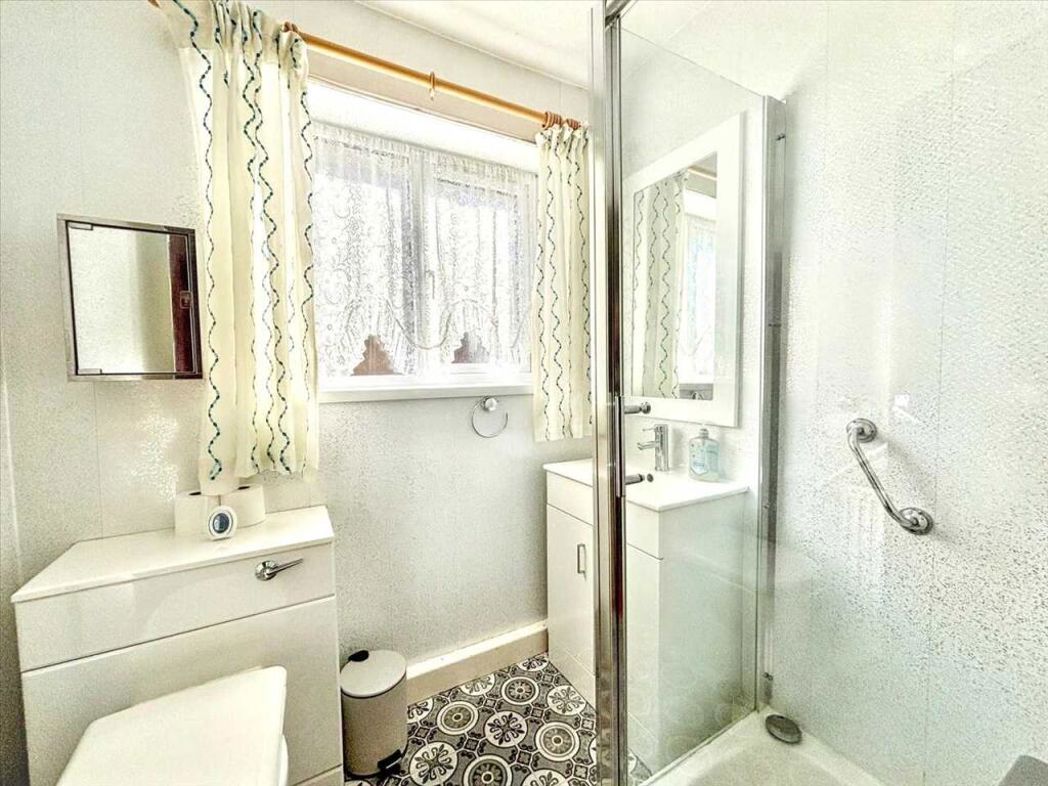 Property image 12 of 15