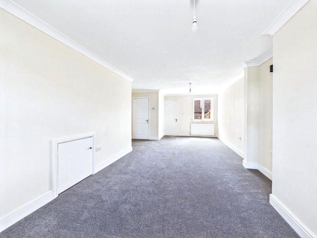 Property image 3 of 13