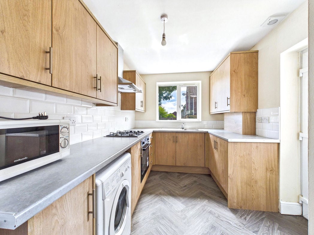 Property image 6 of 13