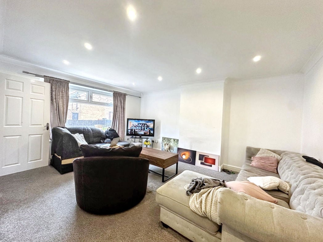 Property image 2 of 10