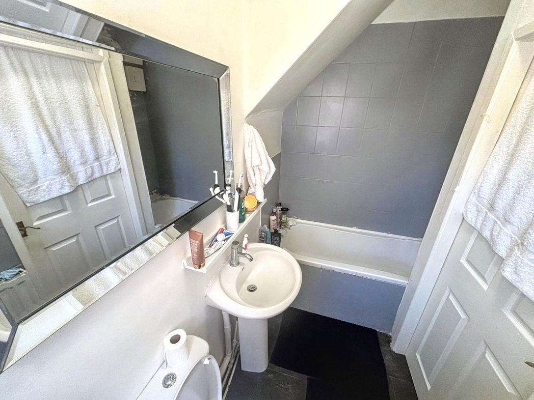 Property image 6 of 7
