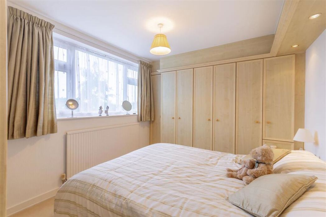 Property image 6 of 31