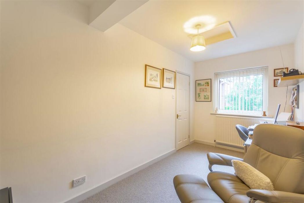 Property image 19 of 31