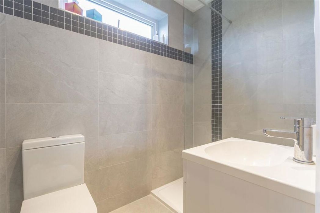 Property image 21 of 31
