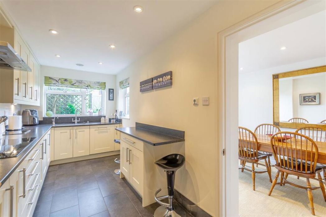 Property image 25 of 31
