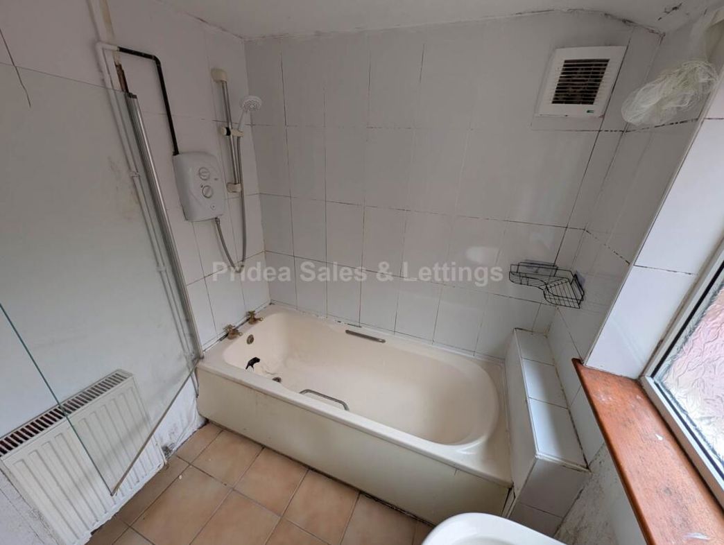 Property image 10 of 16