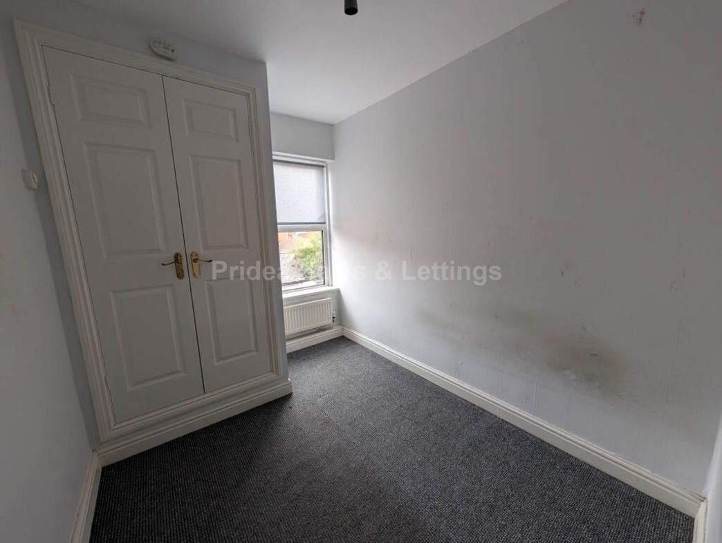 Property image 12 of 16