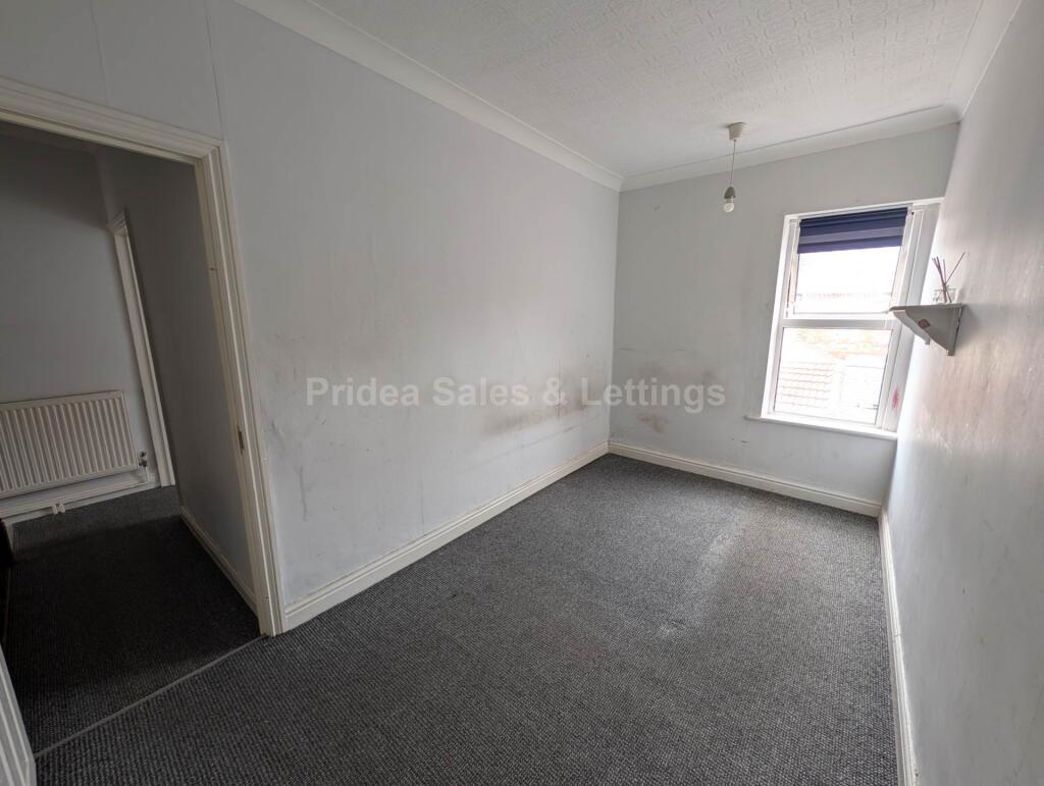 Property image 14 of 16