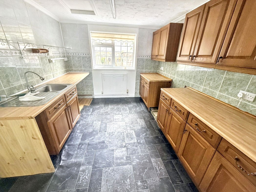 Property image 4 of 13