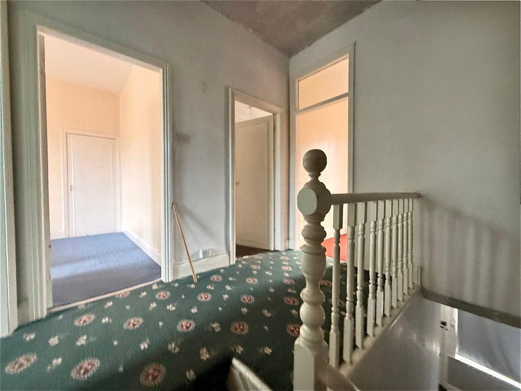 Property image 5 of 11