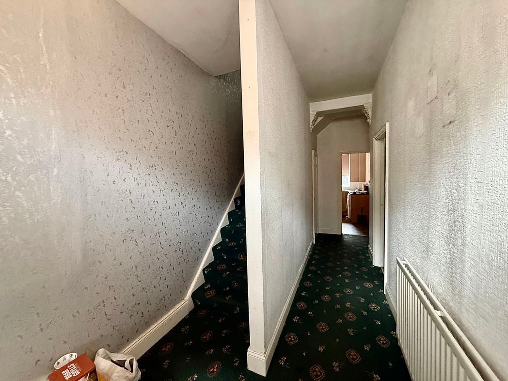 Property image 4 of 11