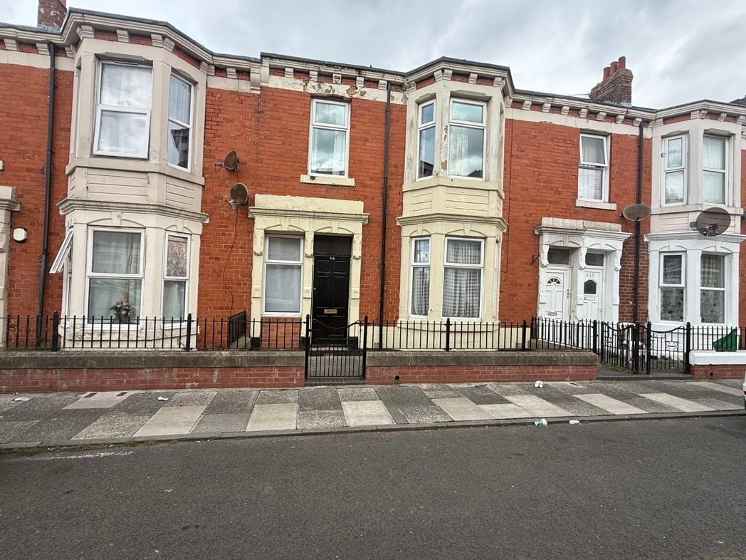 Property image 1 of 11