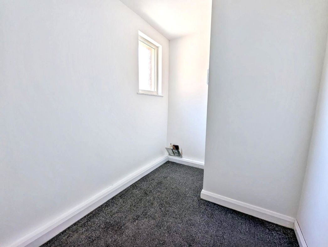 Property image 6 of 10