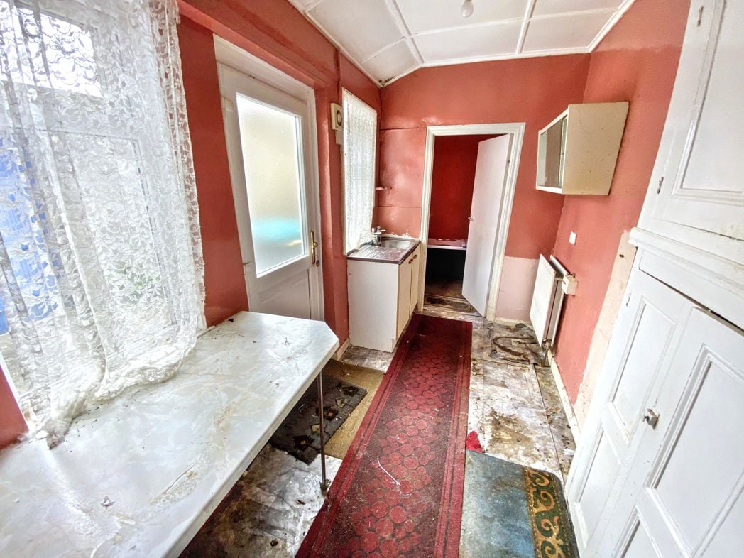Property image 4 of 9